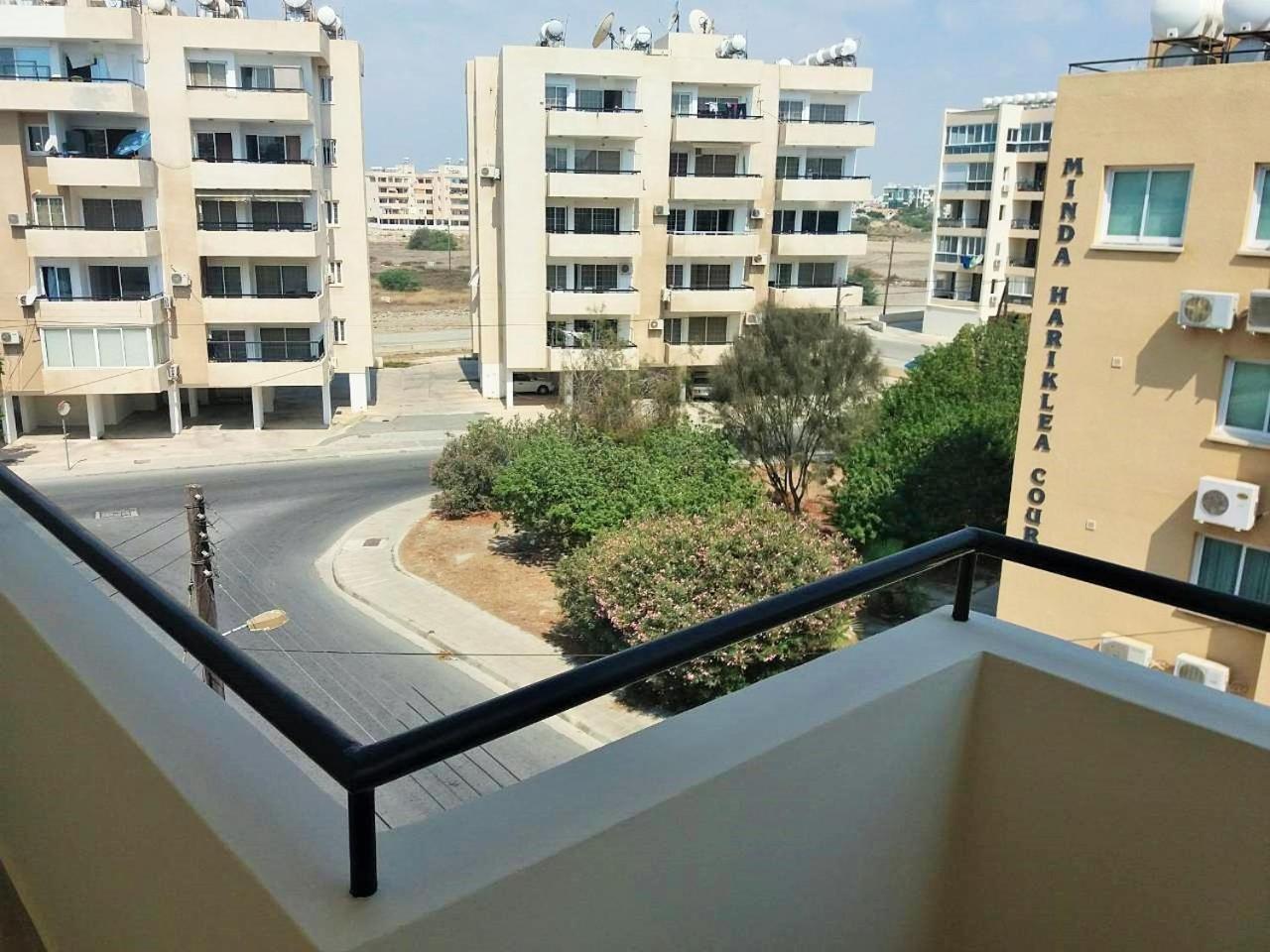 Apartment 301 Carisa Napa - Holiday Flats ลาร์นาคา ภายนอก รูปภาพ