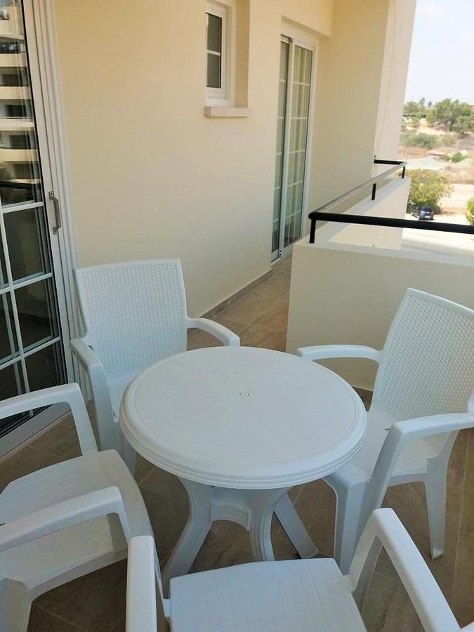 Apartment 301 Carisa Napa - Holiday Flats ลาร์นาคา ภายนอก รูปภาพ